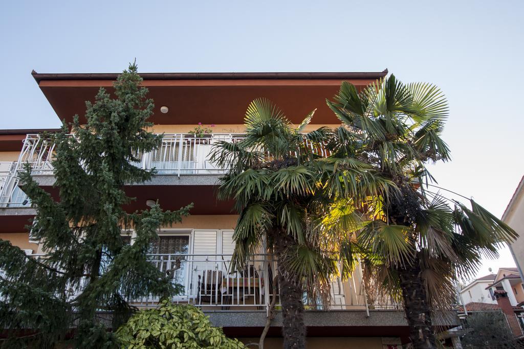 Apartments Samec Izola Exteriör bild